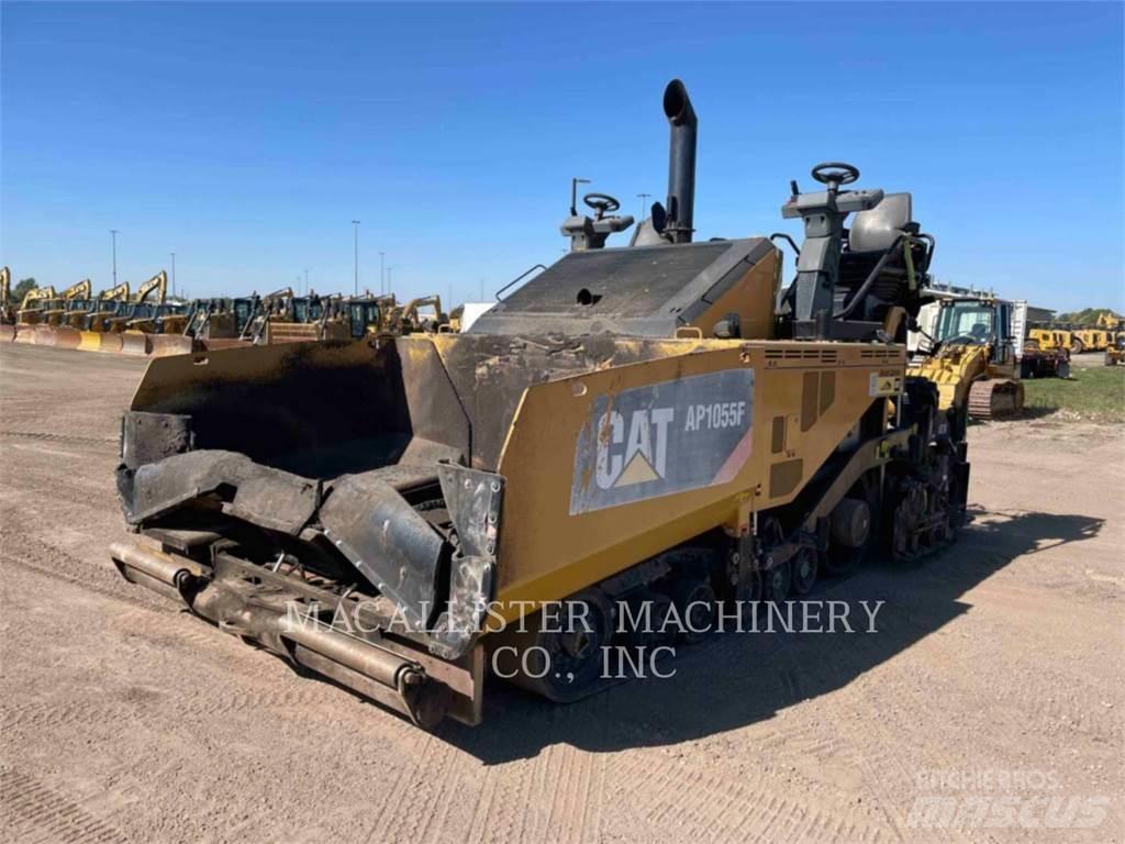 CAT AP1055F Pavimentadoras de asfalto