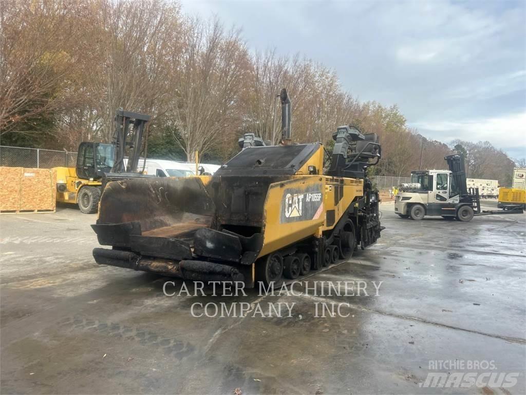 CAT AP1055F Pavimentadoras de asfalto