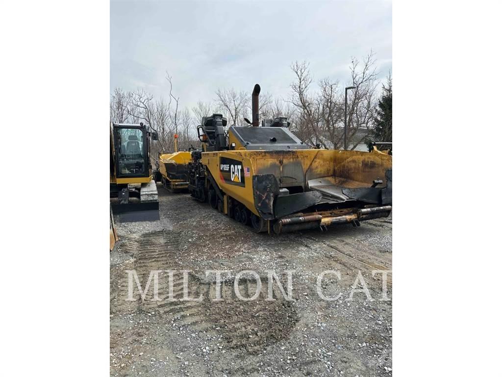 CAT AP1055F Pavimentadoras de asfalto