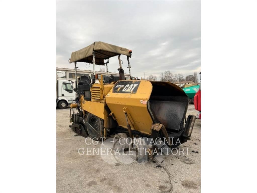 CAT AP300 Pavimentadoras de asfalto