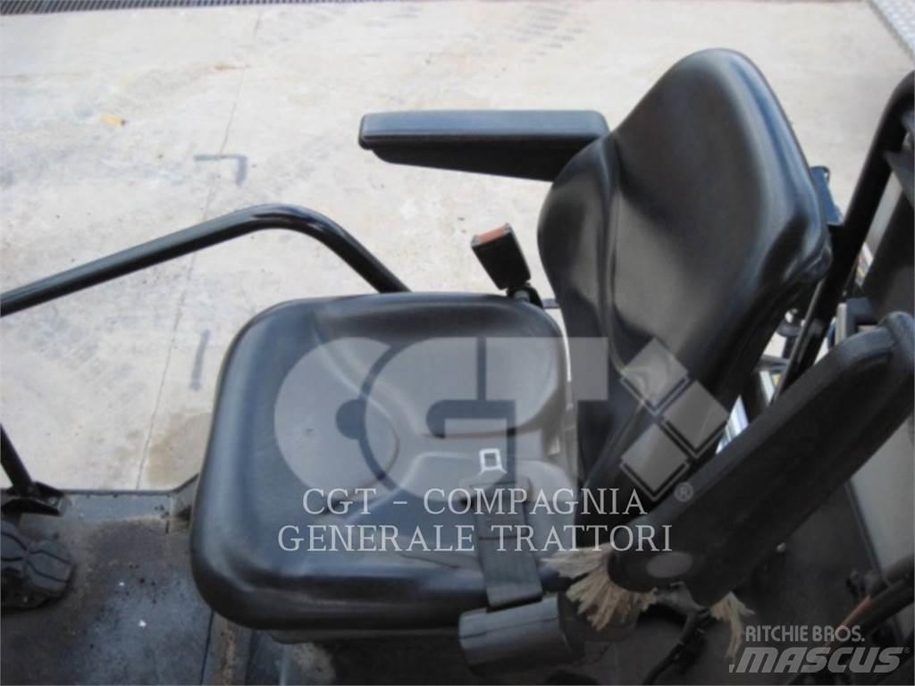 CAT AP300F Pavimentadoras de asfalto