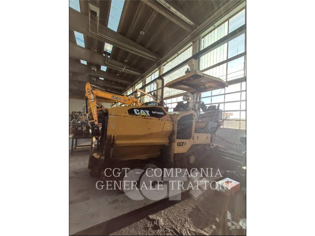 CAT AP300F Pavimentadoras de asfalto