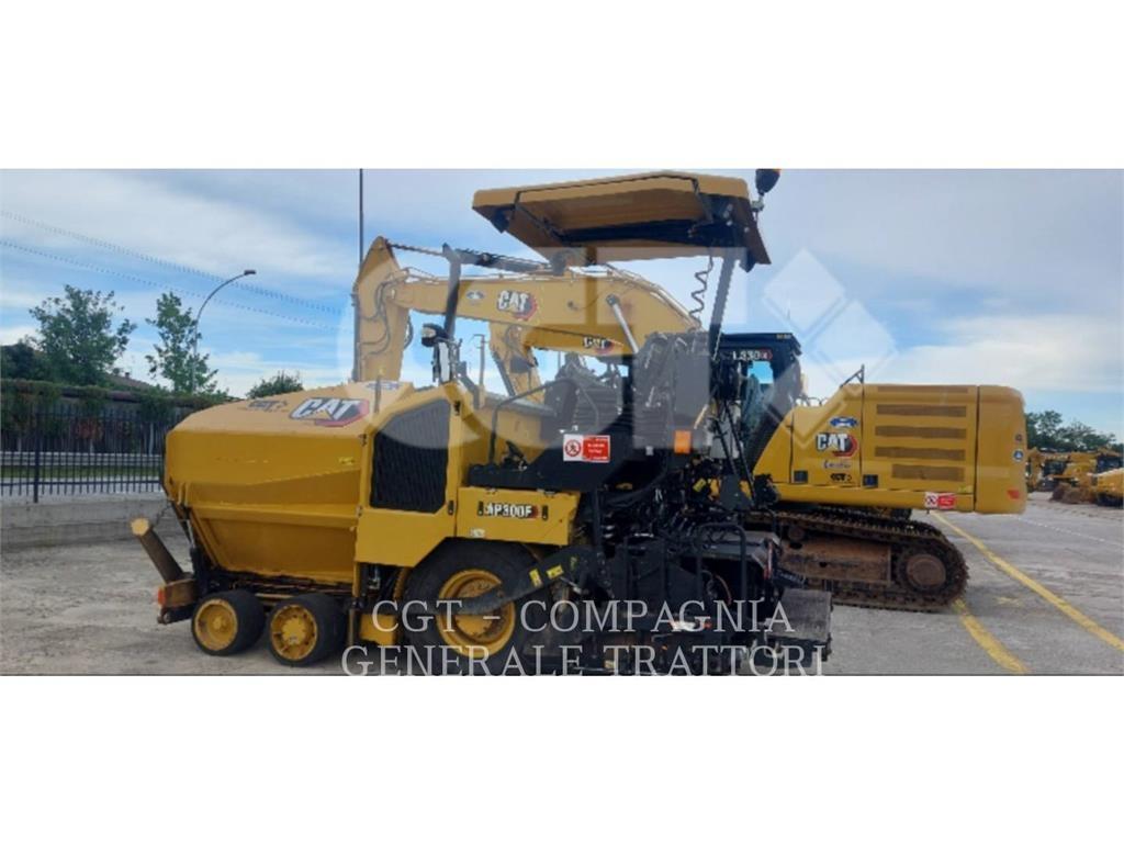 CAT AP300F Pavimentadoras de asfalto