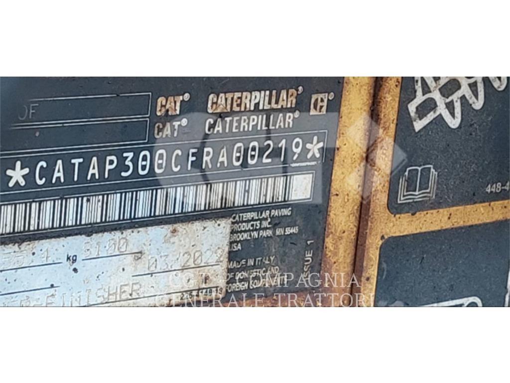 CAT AP300F Pavimentadoras de asfalto