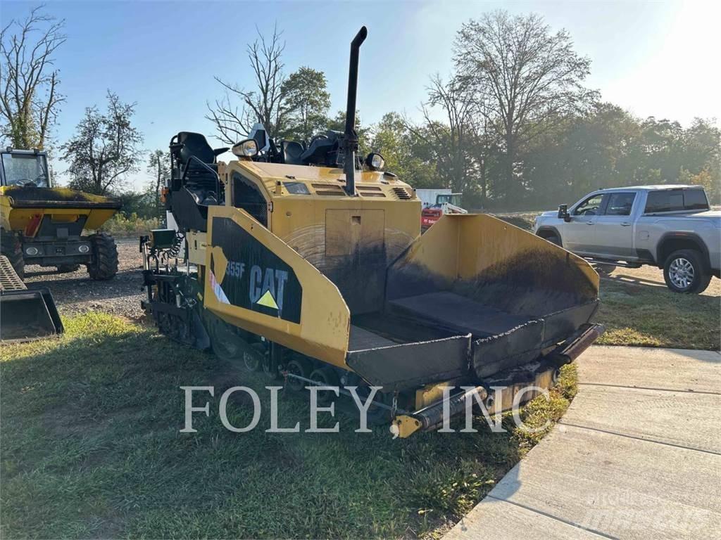 CAT AP355F Pavimentadoras de asfalto