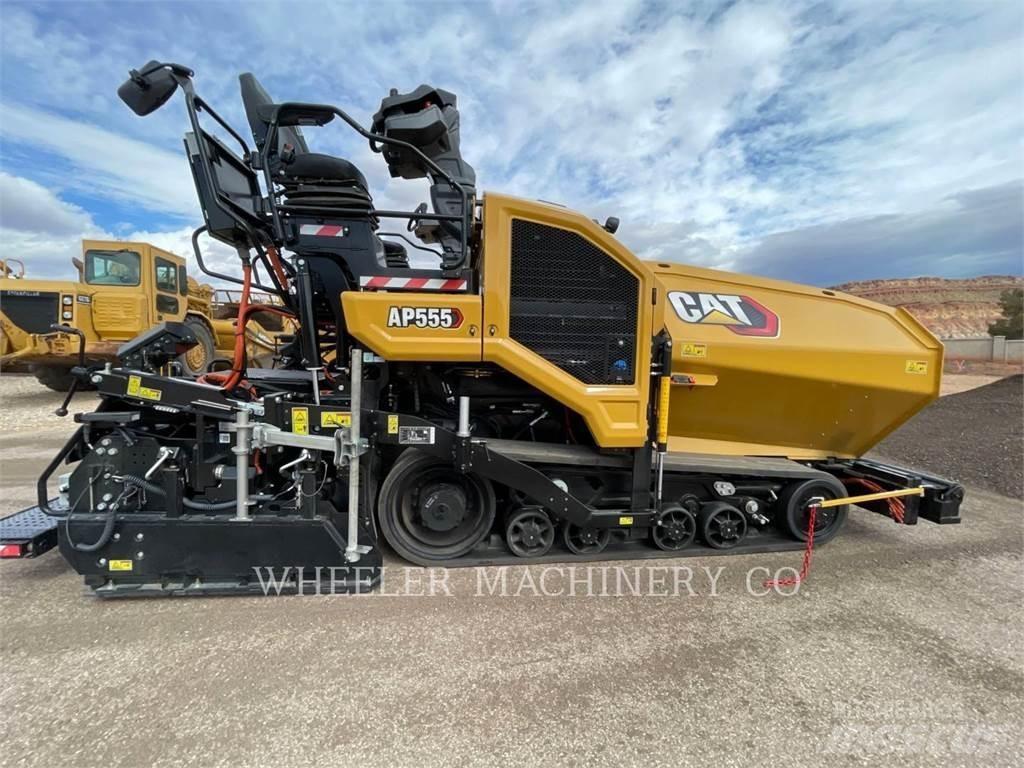 CAT AP555 Pavimentadoras de asfalto