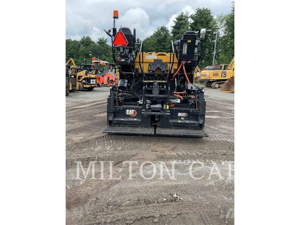 CAT AP555 Pavimentadoras de asfalto
