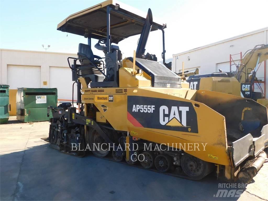 CAT AP555F Pavimentadoras de asfalto