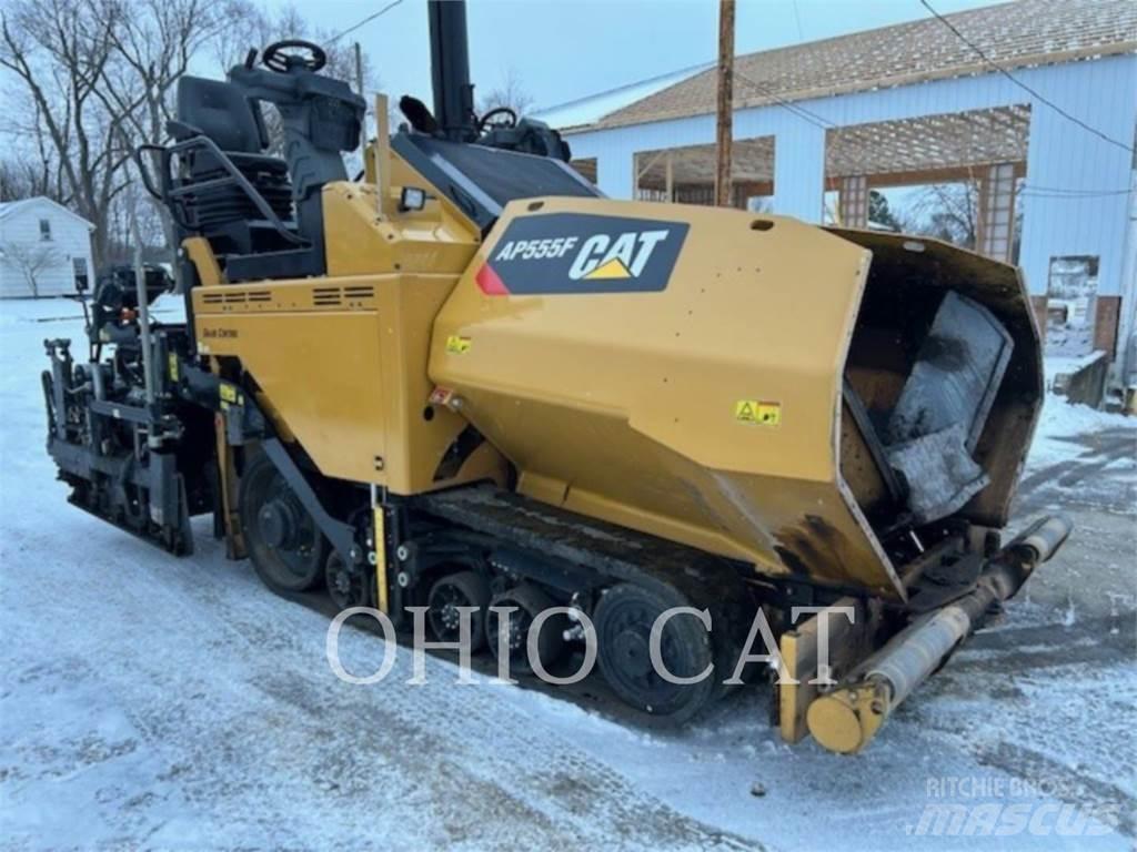 CAT AP555F Pulverizadores de betume