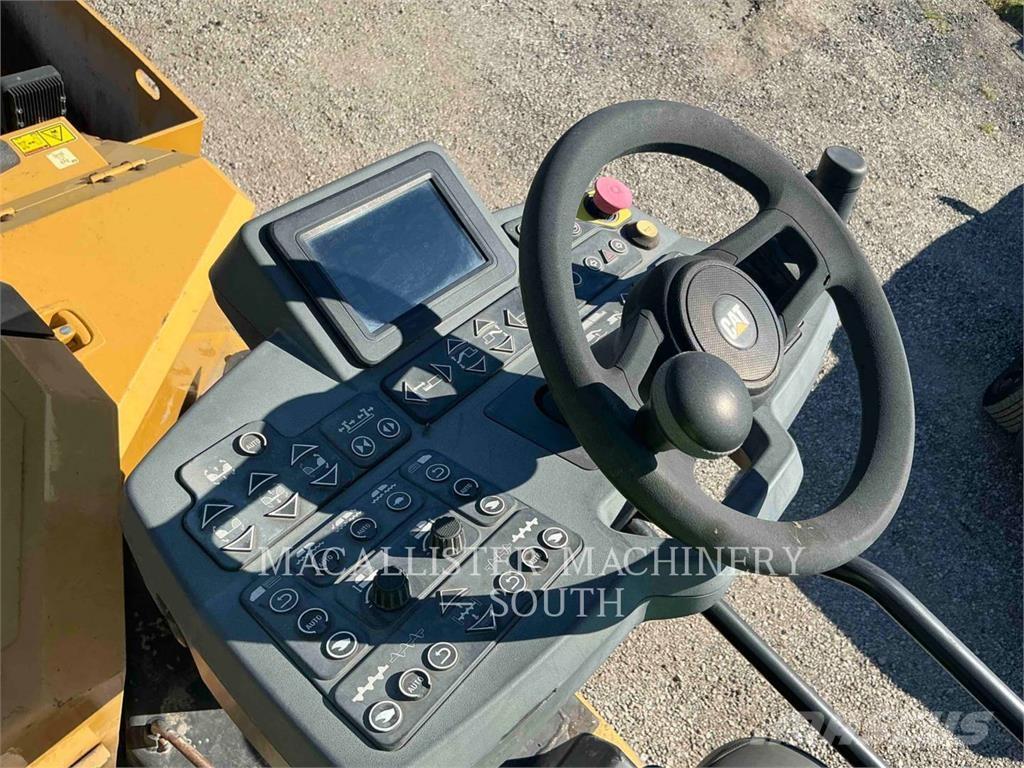 CAT AP555F Pavimentadoras de asfalto