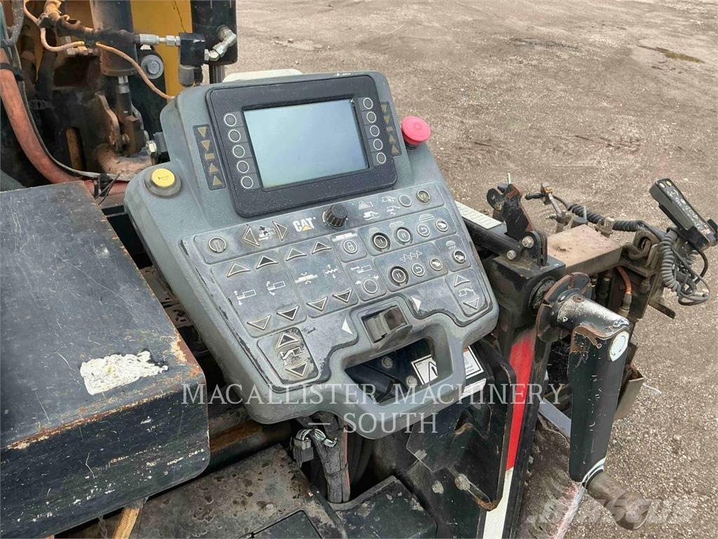 CAT AP655F Pavimentadoras de asfalto