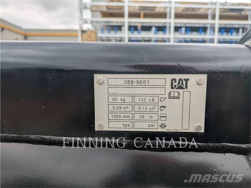 CAT ATTACHMENTS 301.8 Baldes