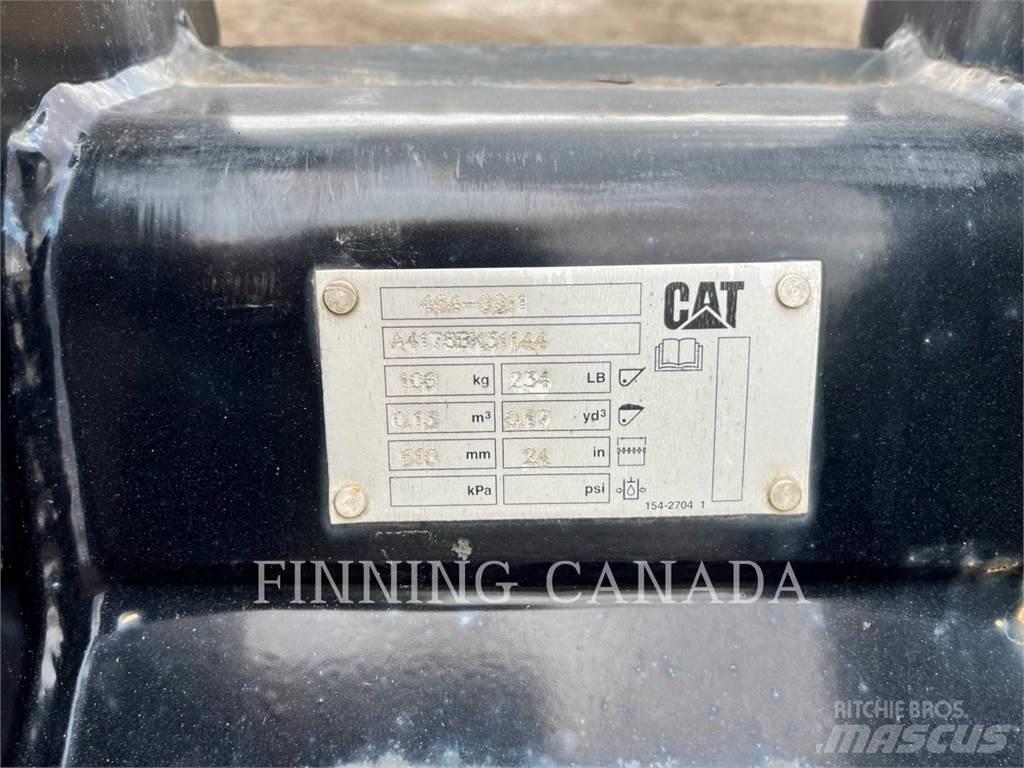 CAT ATTACHMENTS 305 Baldes