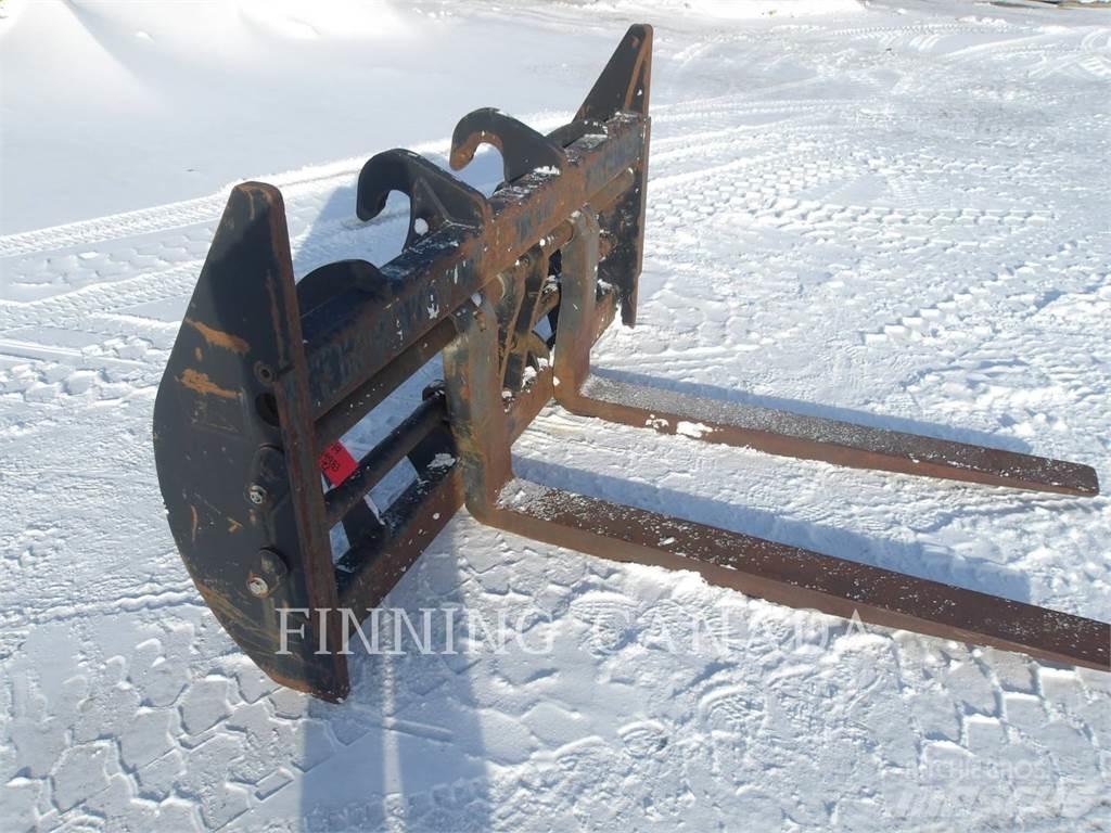 CAT ATTACHMENTS 972H Forquilhas