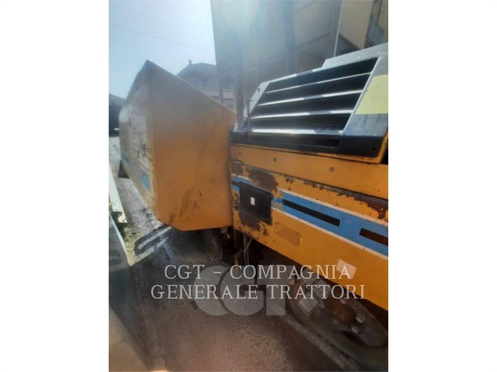 CAT BB730 Pavimentadoras de asfalto