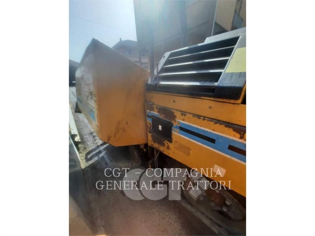 CAT BB730 Pavimentadoras de asfalto