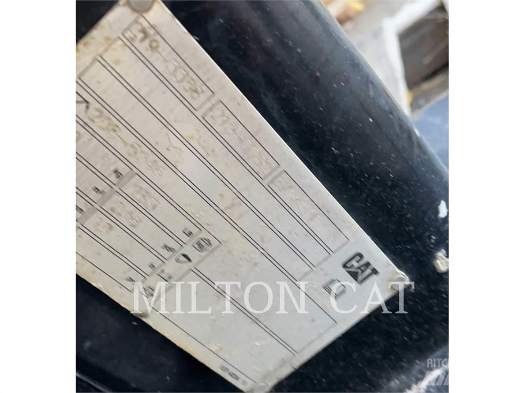 CAT BHL 18BUCKET Baldes