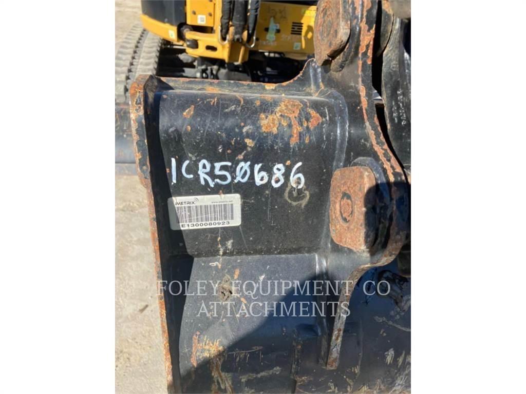 CAT BK302P24 Escavadoras de rastos
