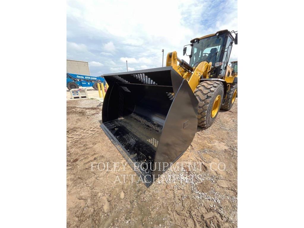 CAT BK38F65LM Baldes