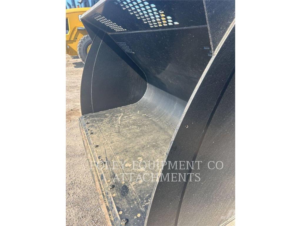 CAT BK38F65LM Baldes