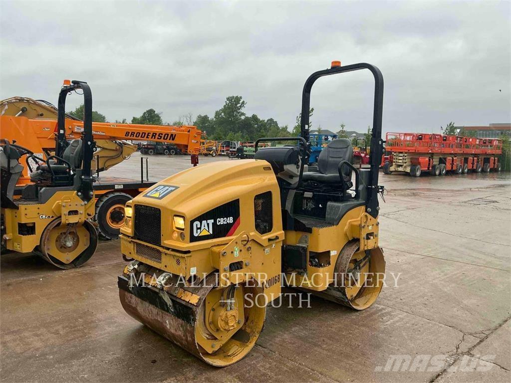 CAT CB 24 B Cilindros Compactadores tandem