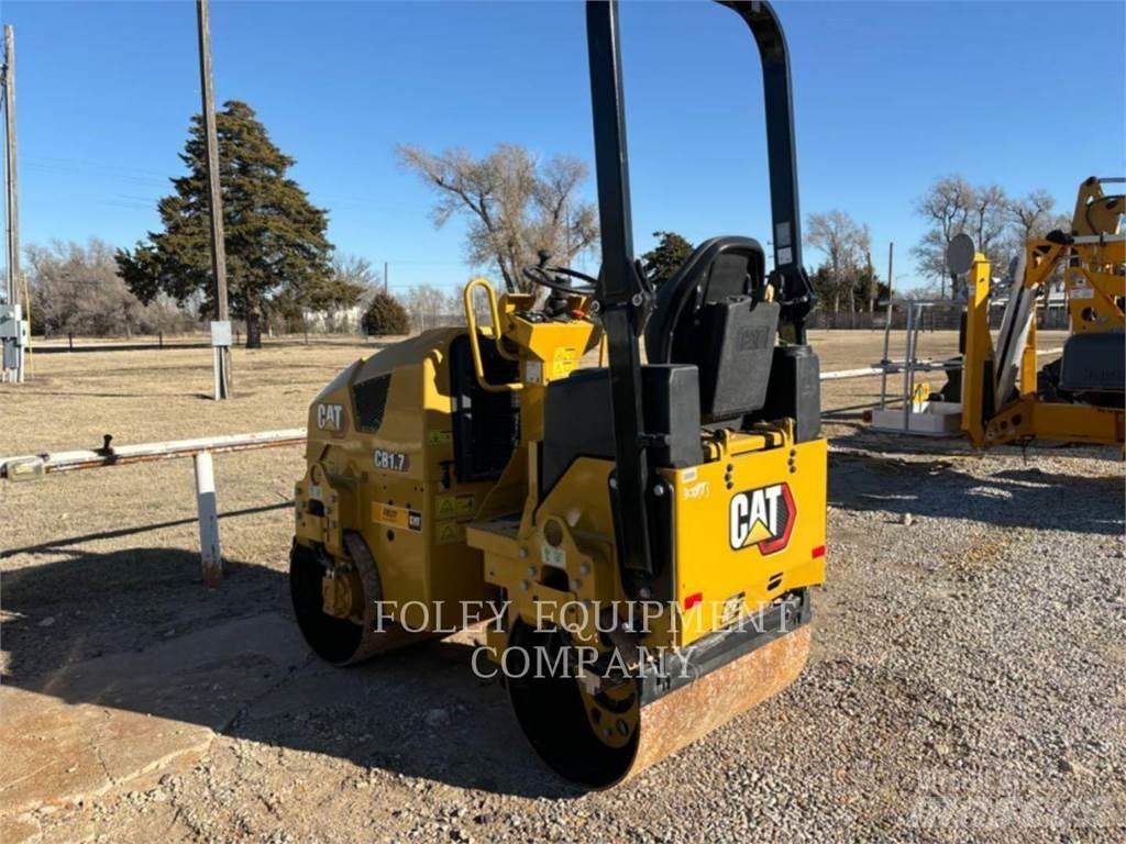 CAT CB1.7-03 Compactadores para terra