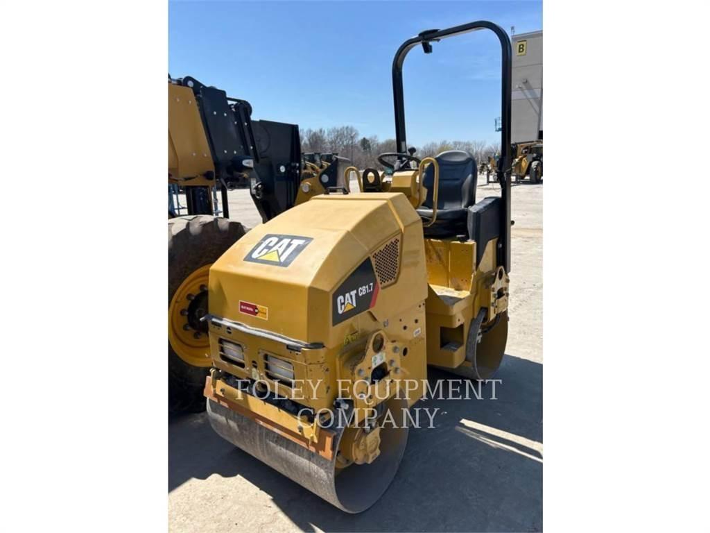 CAT CB1.7-03 Compactadores para terra