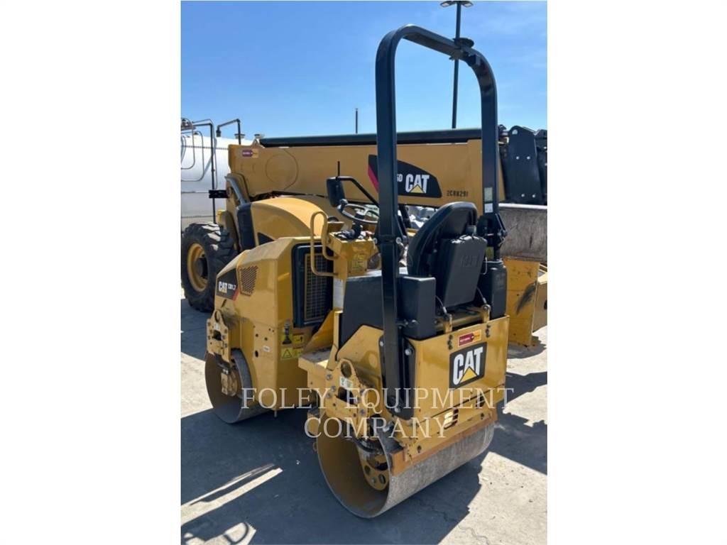 CAT CB1.7-03 Compactadores para terra