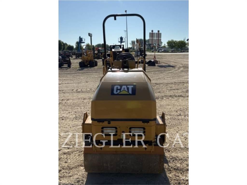 CAT CB1.8 Compactadores para terra