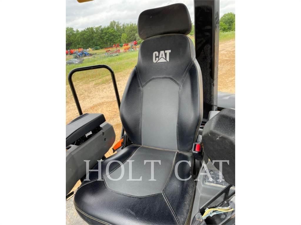 CAT CB10 Cilindros Compactadores monocilíndricos