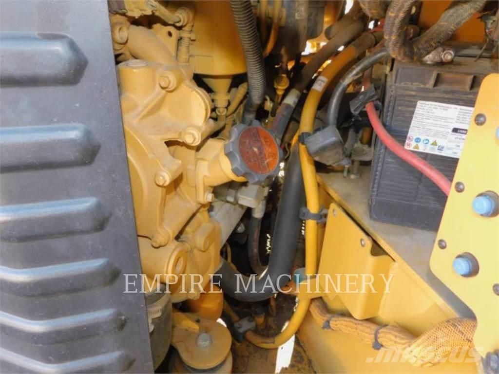 CAT CB10 Cilindros Compactadores tandem