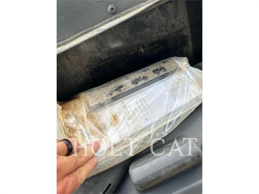 CAT CB13 Cilindros Compactadores monocilíndricos