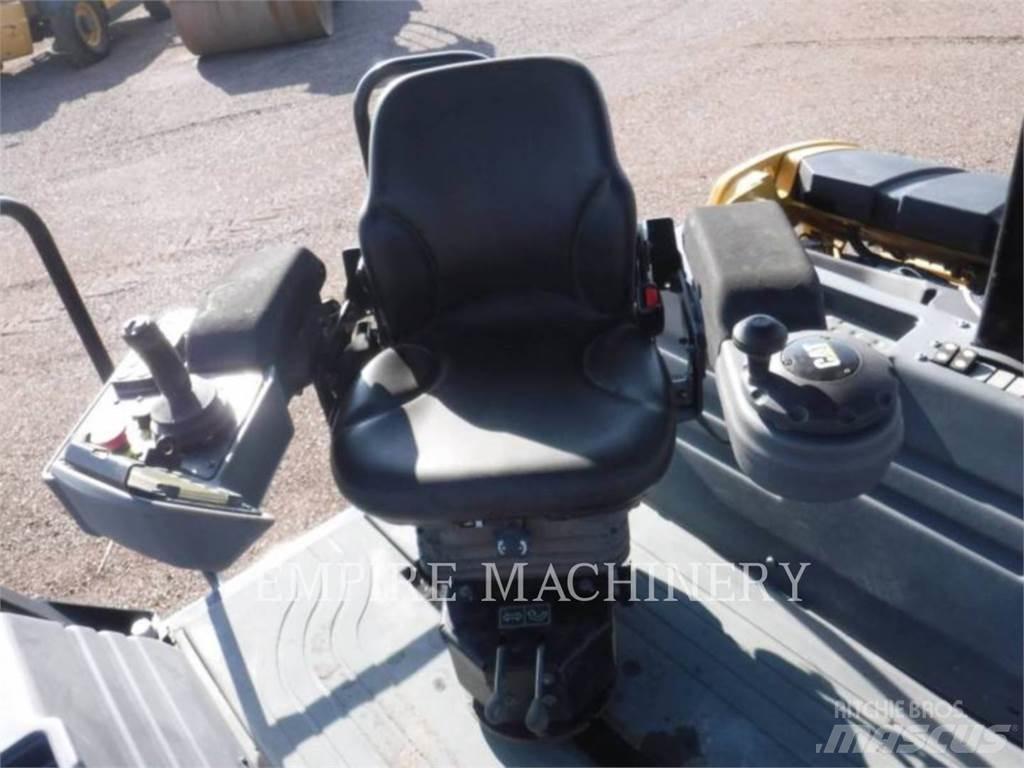 CAT CB13 Cilindros Compactadores tandem