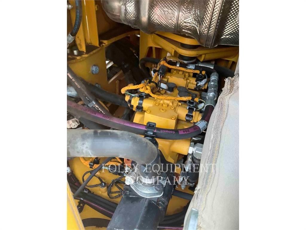 CAT CB15 Compactadores para terra