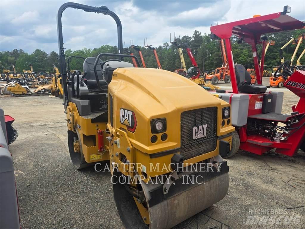 CAT CB2.5 Compactadores para terra