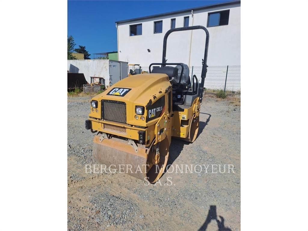 CAT CB2.5 Compactadores para terra