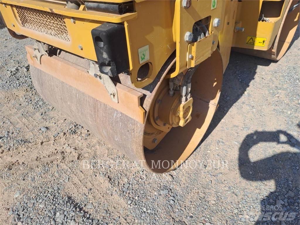 CAT CB2.5 Compactadores para terra