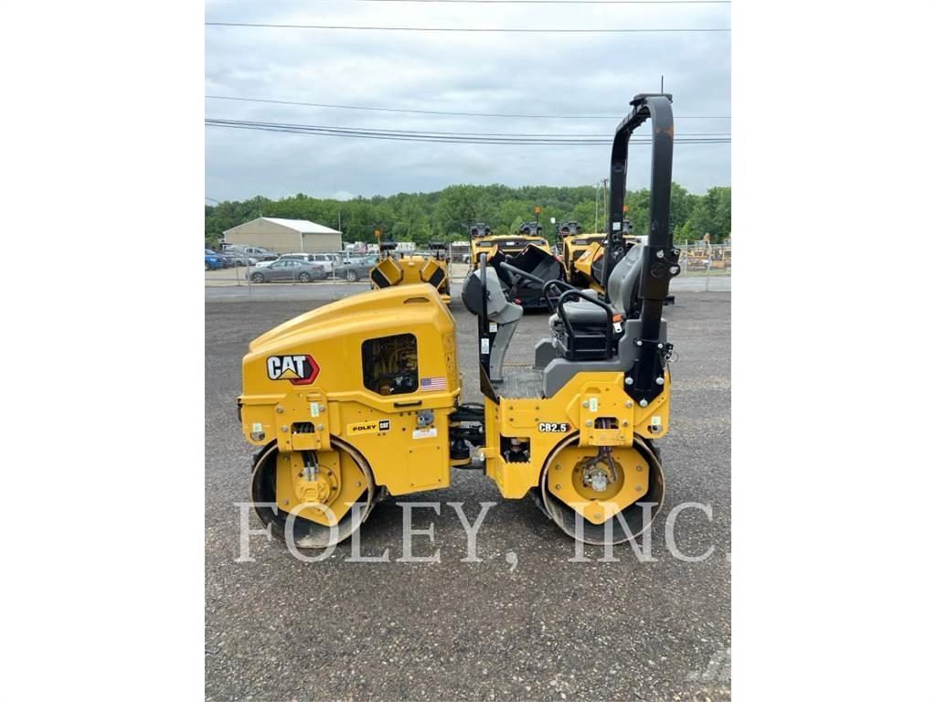 CAT CB2.5-03 Cilindros Compactadores tandem