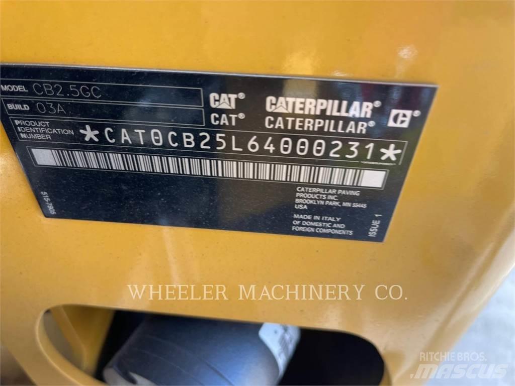 CAT CB2.5 GC Cilindros Compactadores tandem