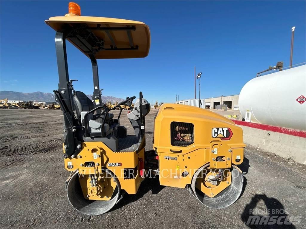 CAT CB2.5 GC Cilindros Compactadores tandem