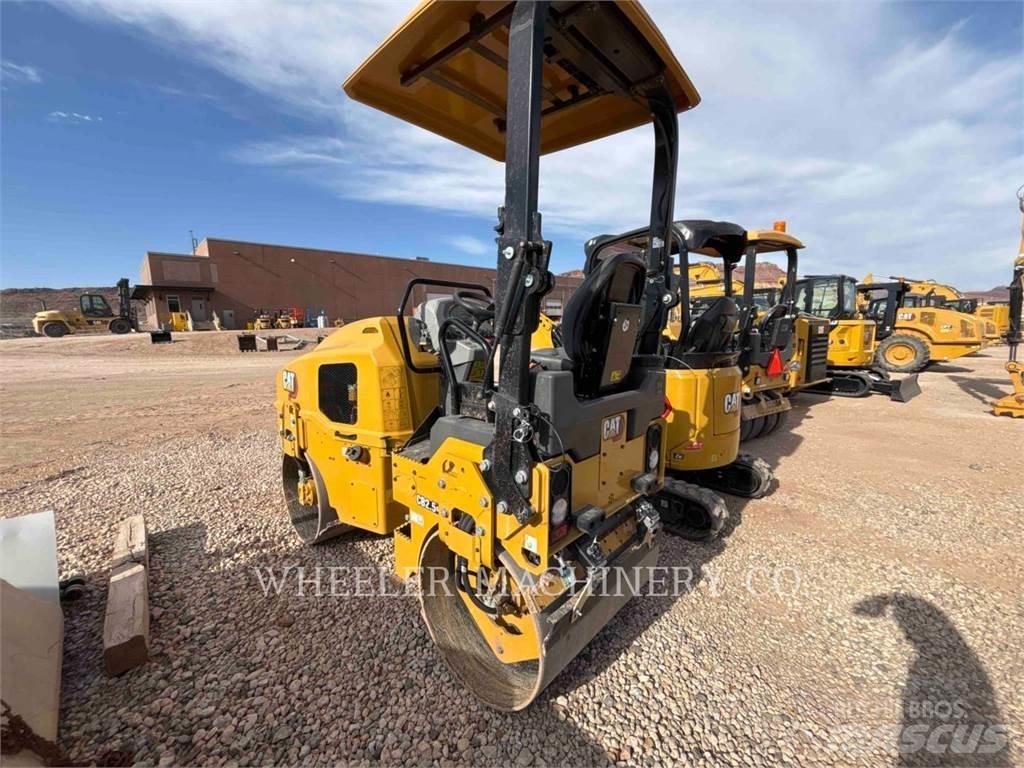 CAT CB2.5 GC Cilindros Compactadores tandem