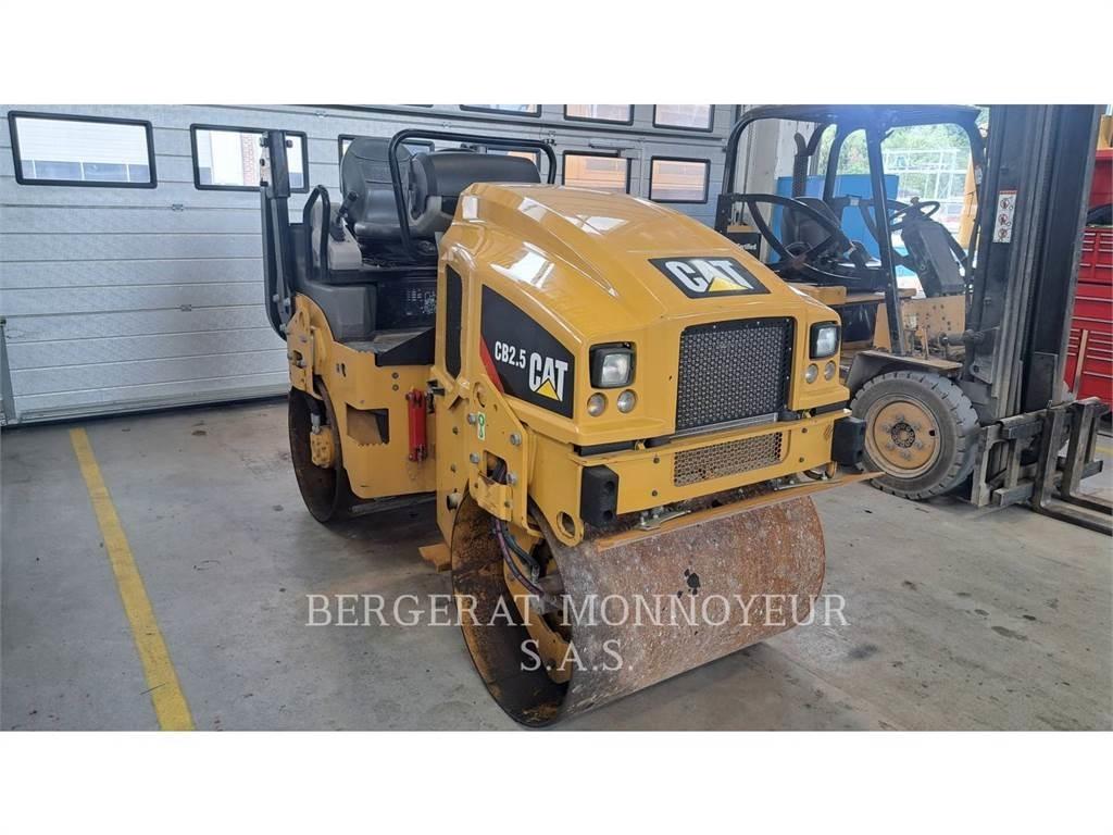 CAT CB2.5LRC Cilindros Compactadores tandem