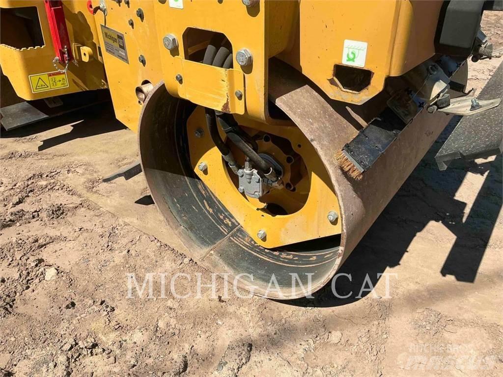 CAT CB2.7 Cilindros Compactadores monocilíndricos