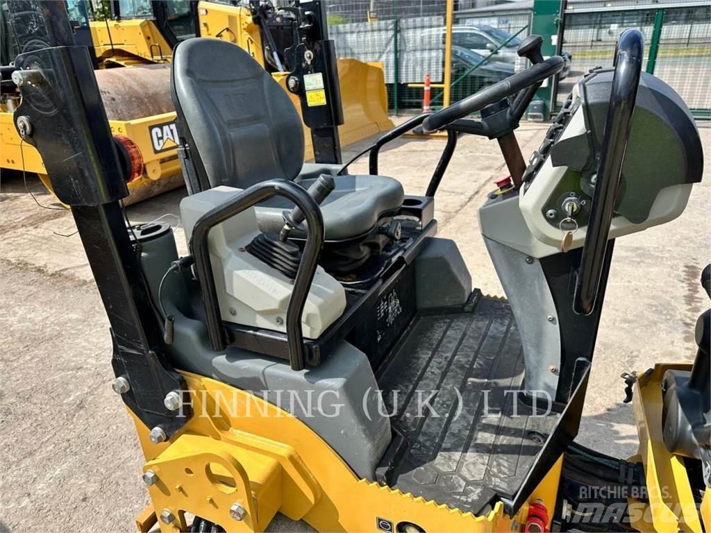 CAT CB2.7 Compactadores para terra