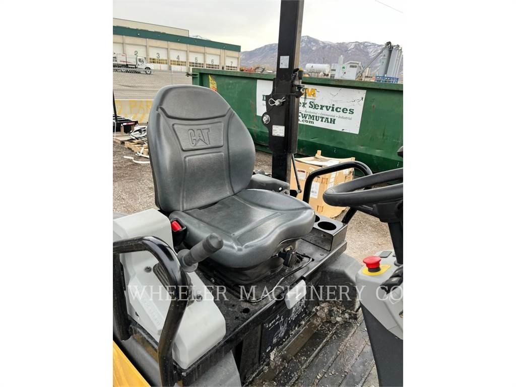 CAT CB2.7 GC Cilindros Compactadores tandem