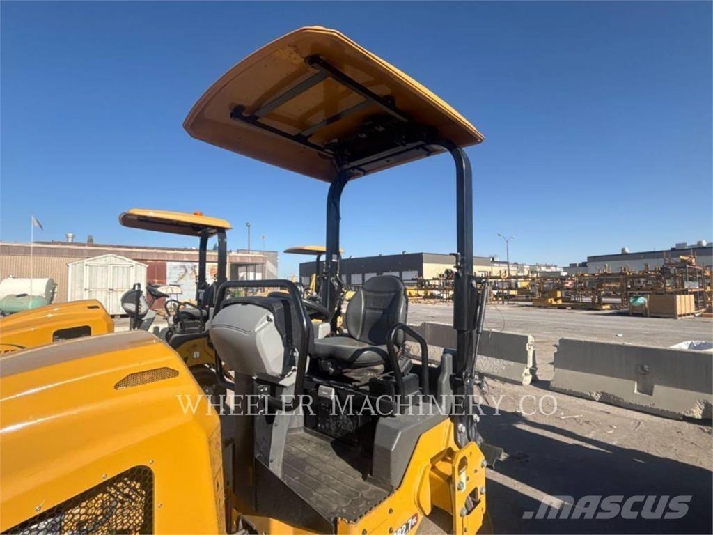 CAT CB2.7 GC Cilindros Compactadores tandem