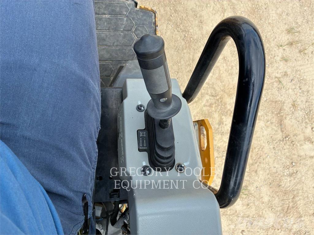 CAT CB2.703 Cilindros Compactadores tandem