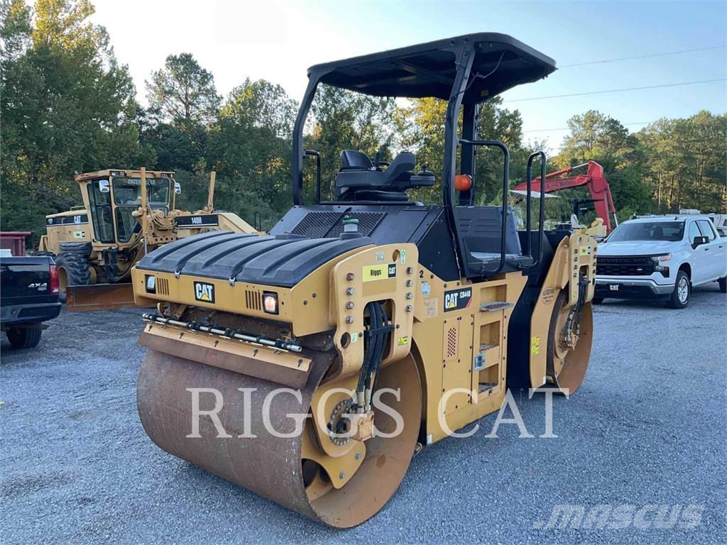 CAT CB44B Cilindros Compactadores tandem