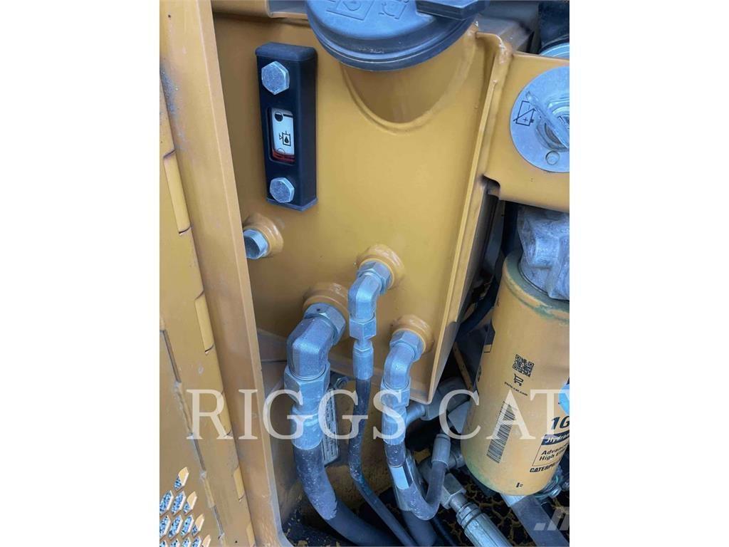 CAT CB44B Cilindros Compactadores tandem