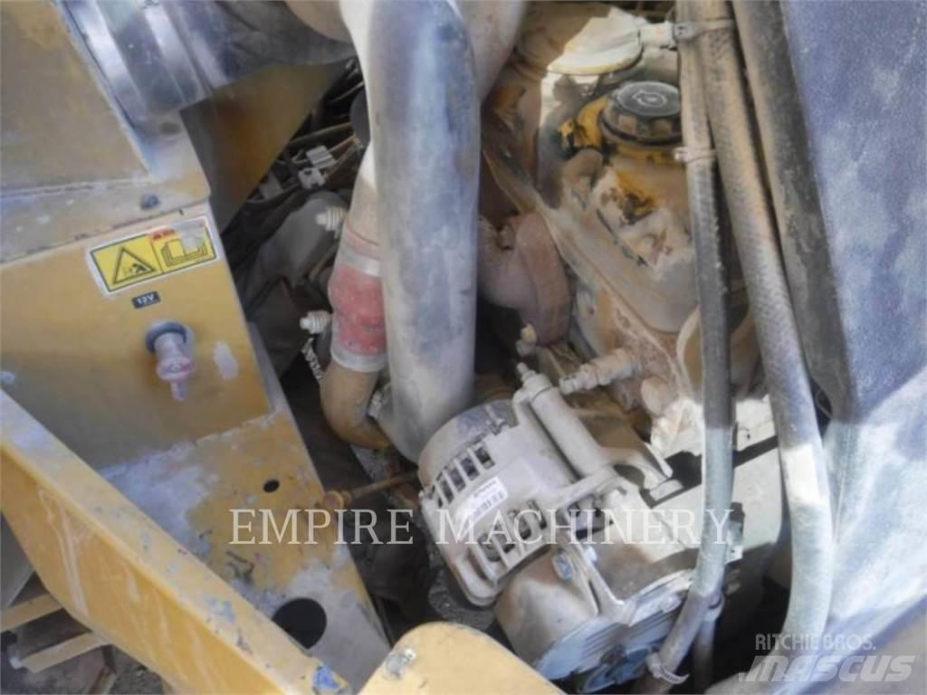 CAT CB64 Cilindros Compactadores tandem